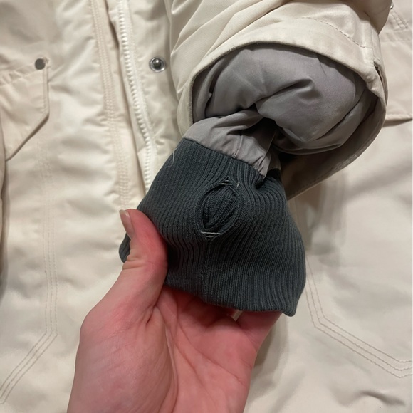 Women’s Columbia winter coat - Picture 7 of 7